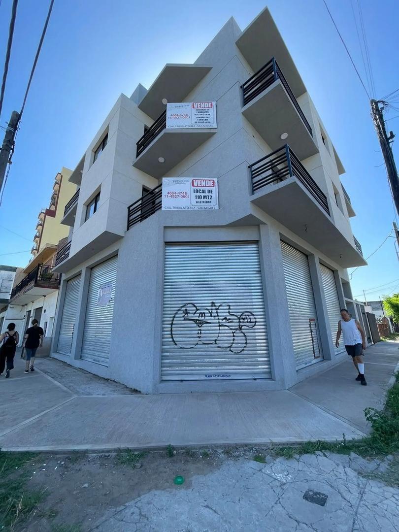 Maestro A D Elia 2200