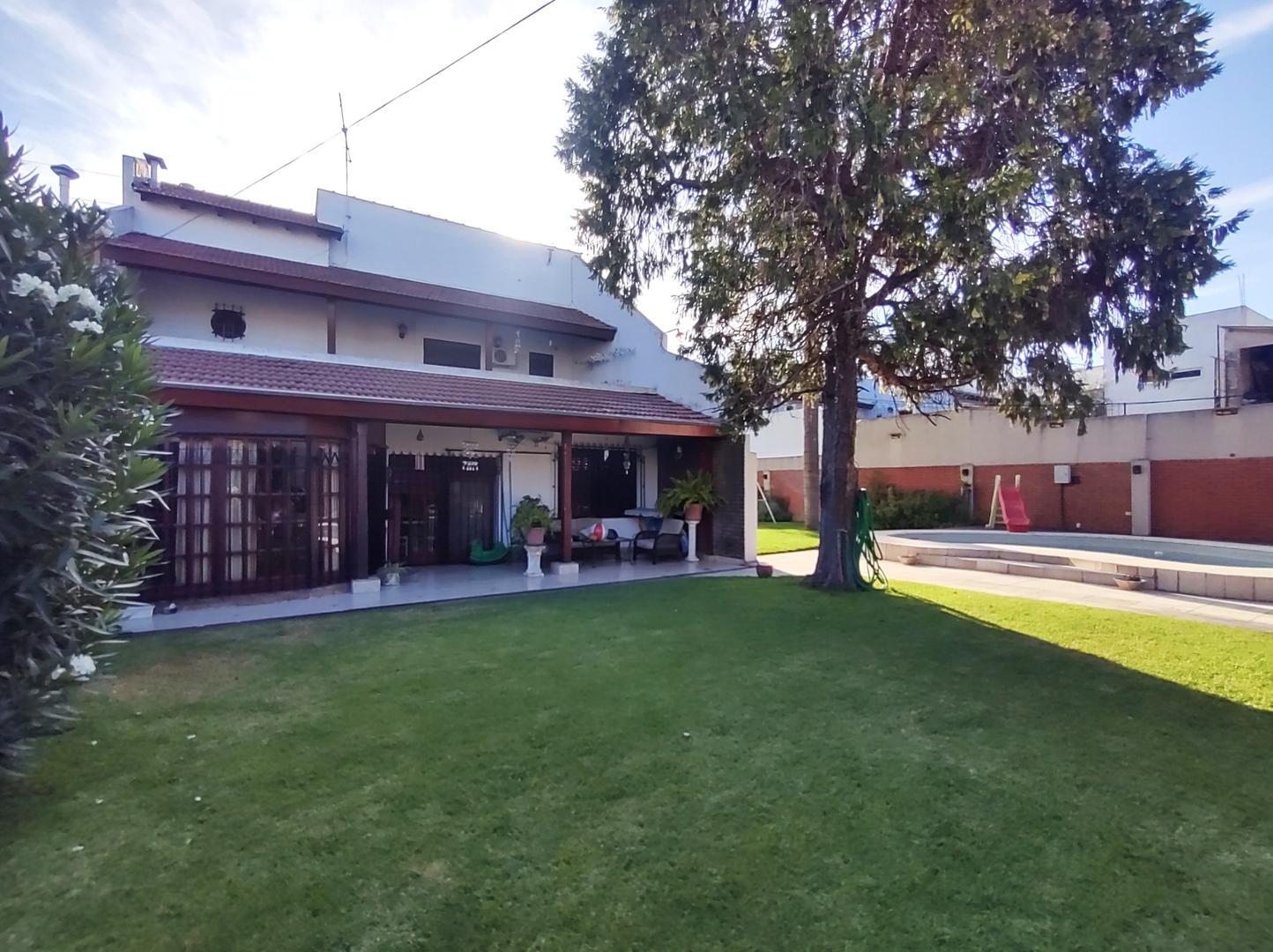 Casa en Venta en El Palomar, USD 290.000