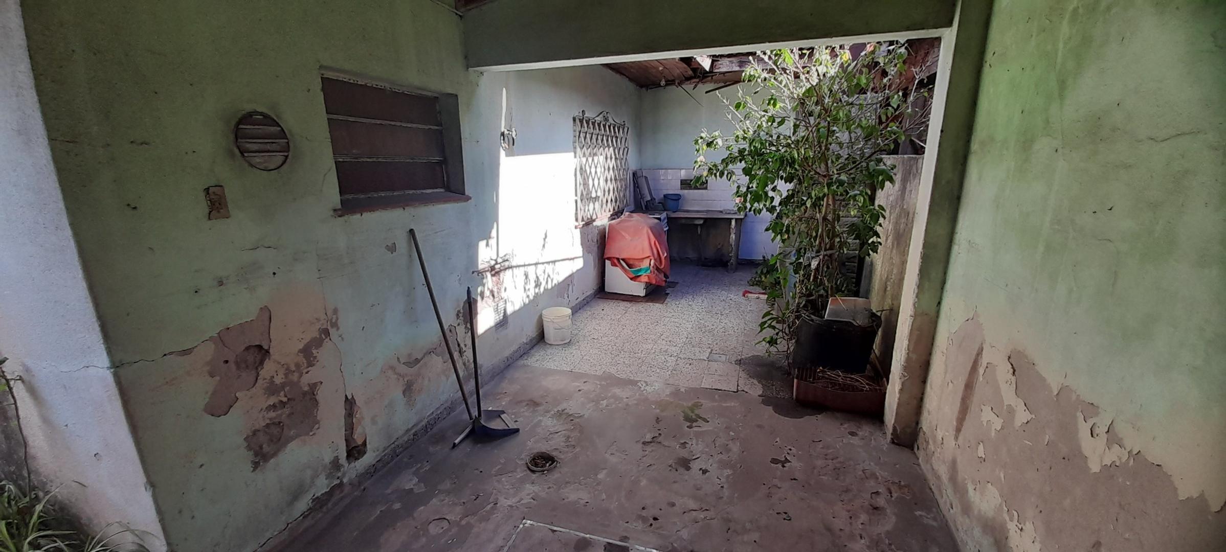 VENTA DE CASA Y LOCAL