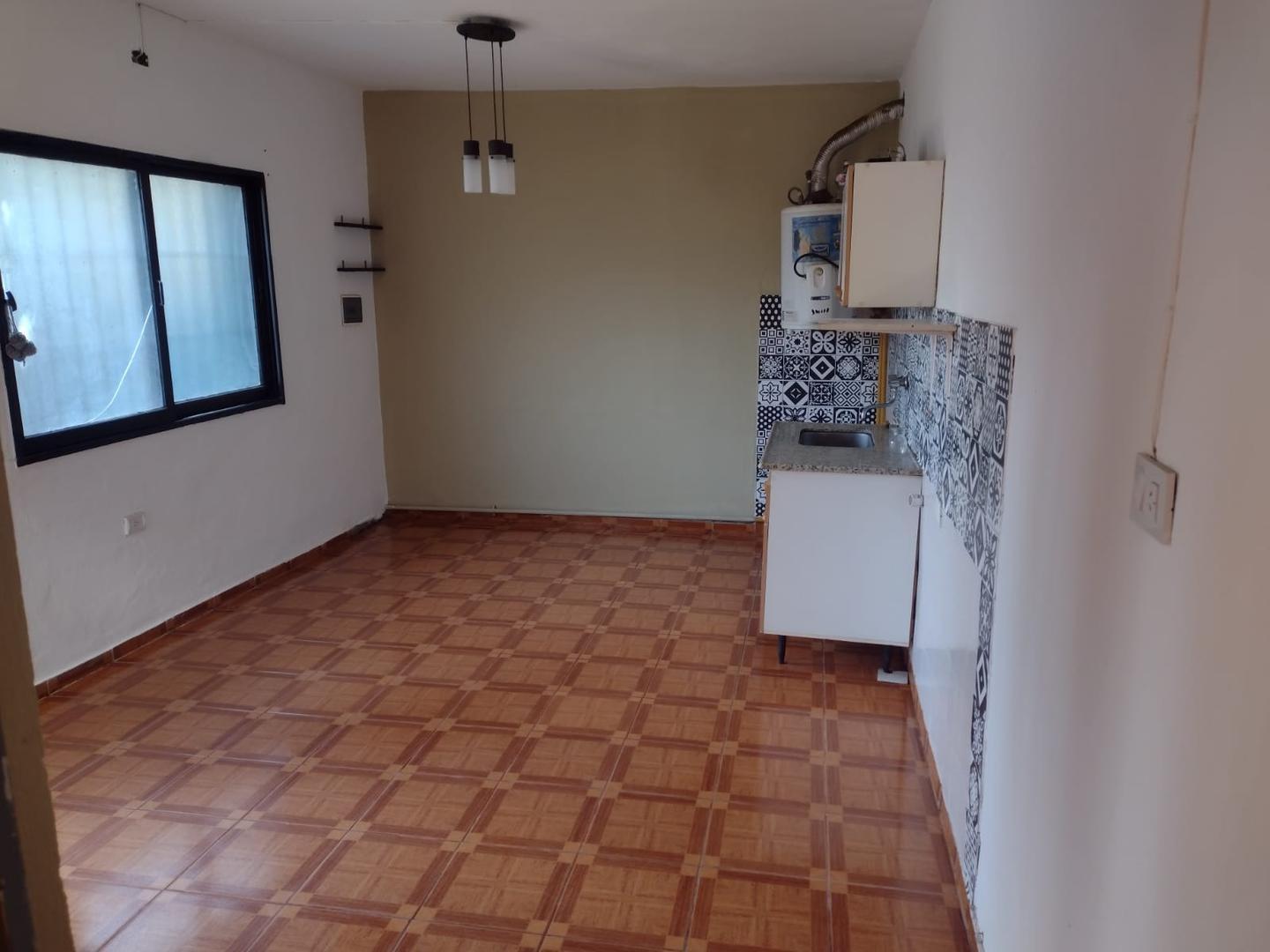 ALQUILO CASA EN SALDAN 2 DORMITORIOS