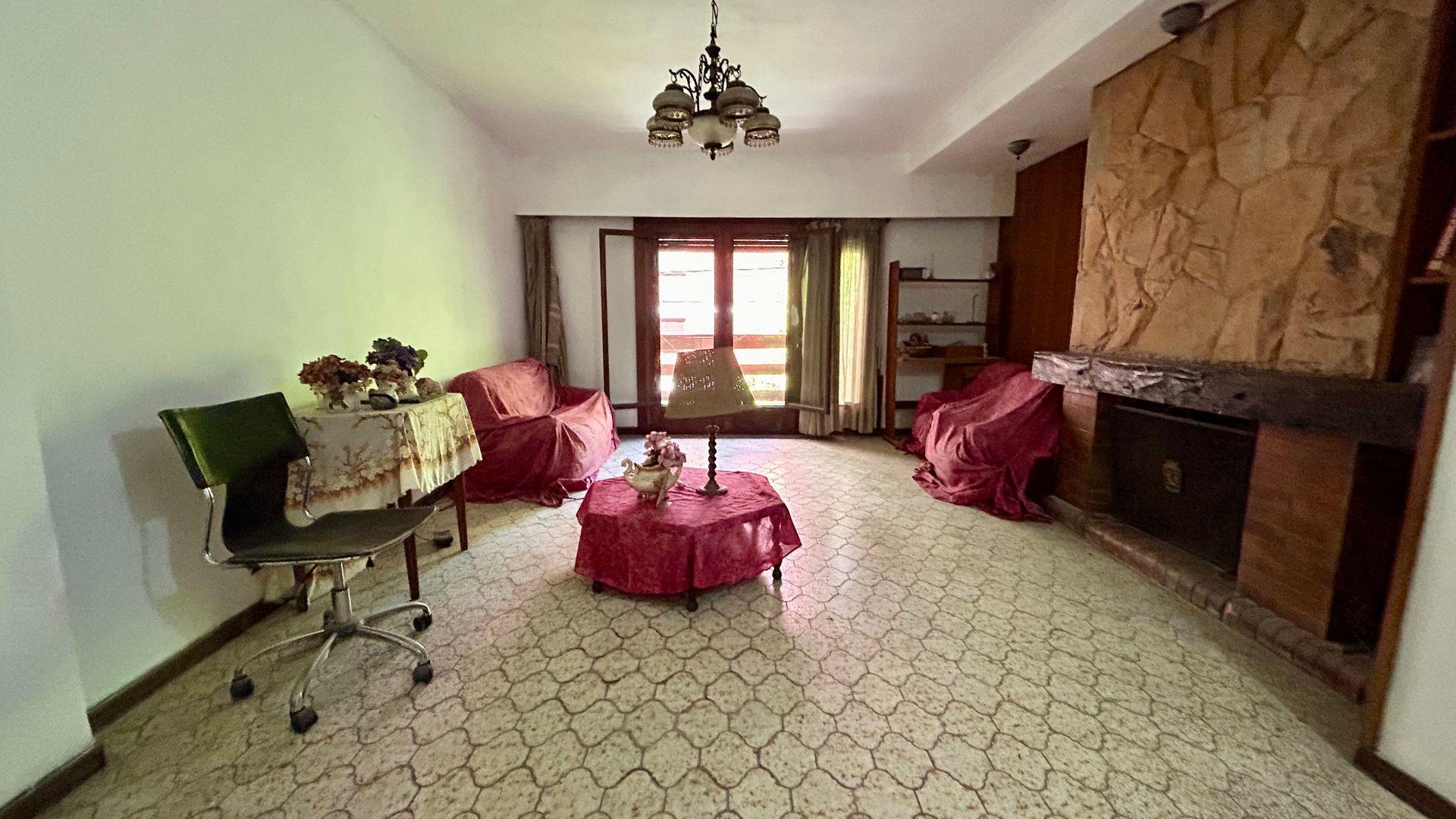 Avenida Presidente Perón 400