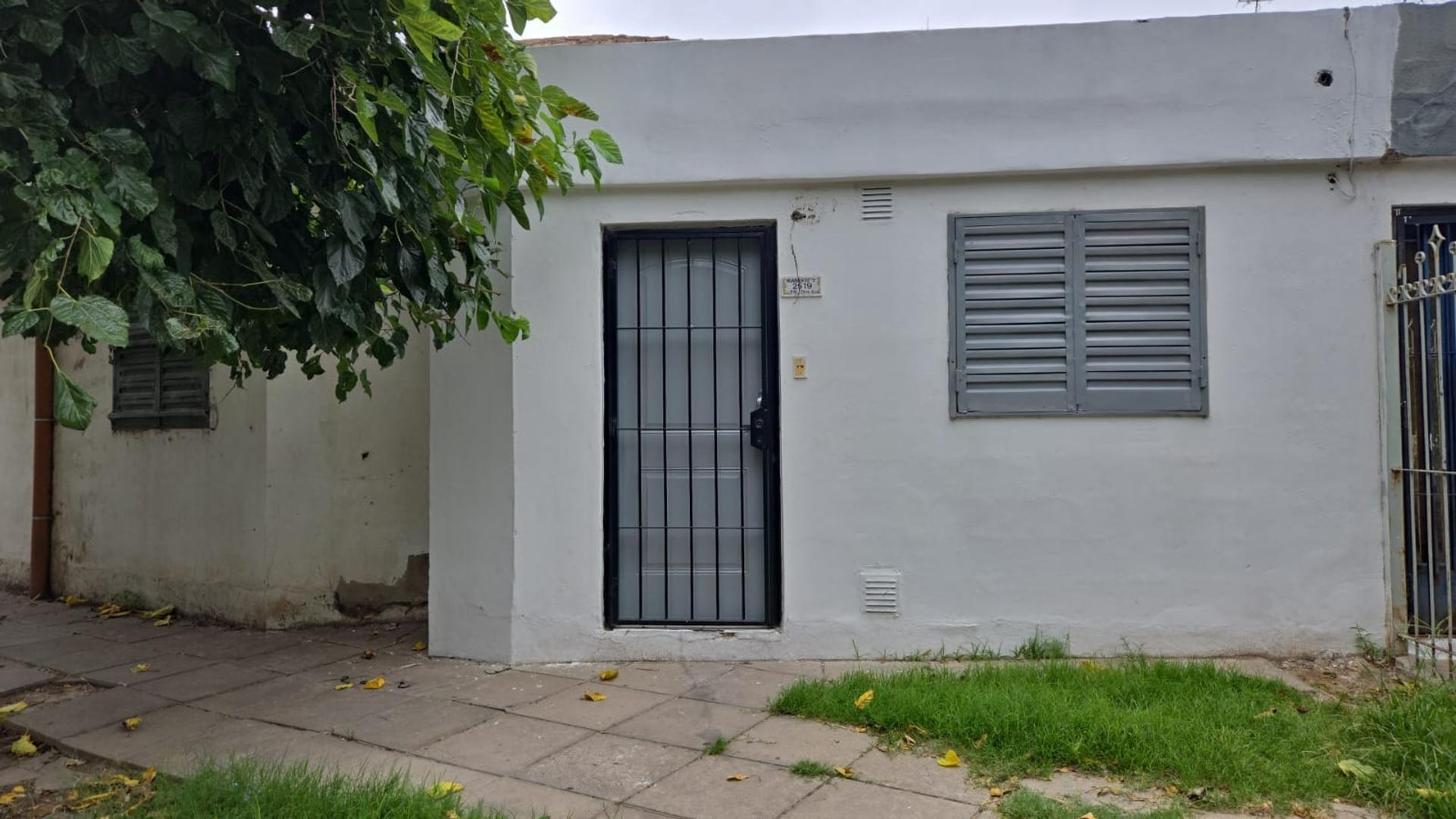 ALBERDI -A 2 CUADRAS COLON  1 DORMITORIO PATIO SIN EXPENSAS