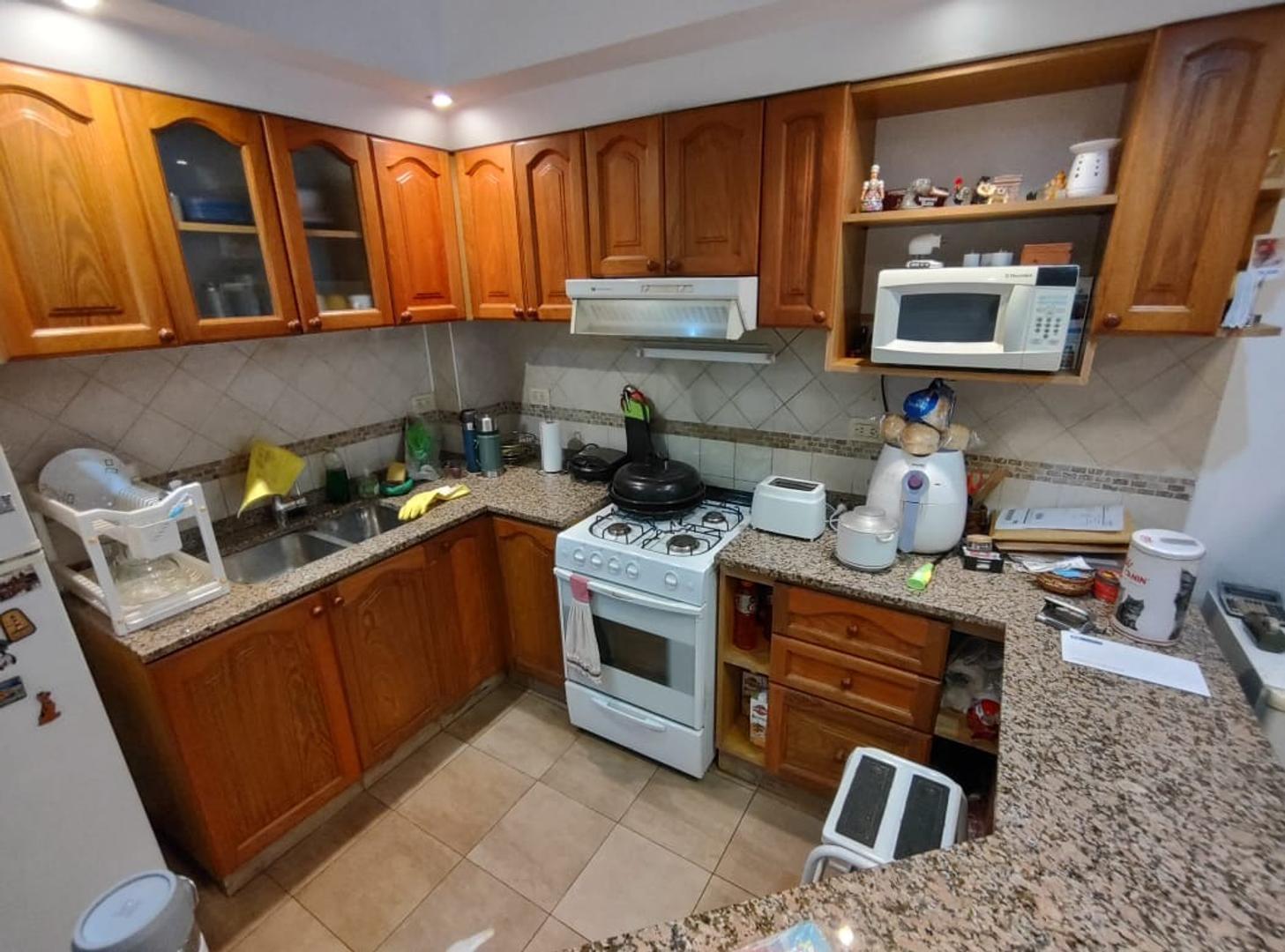 Casa 3 ambientes con 2 baños