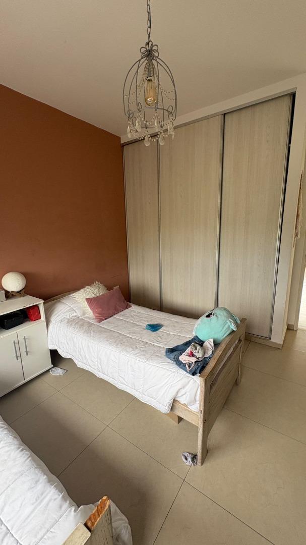 Casa 6 ambientes con 3 baños