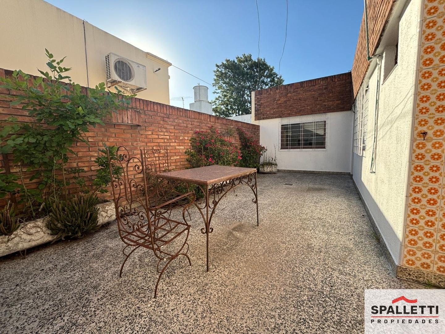 PH en alquiler de 3 dormitorios en Ramos Mejía