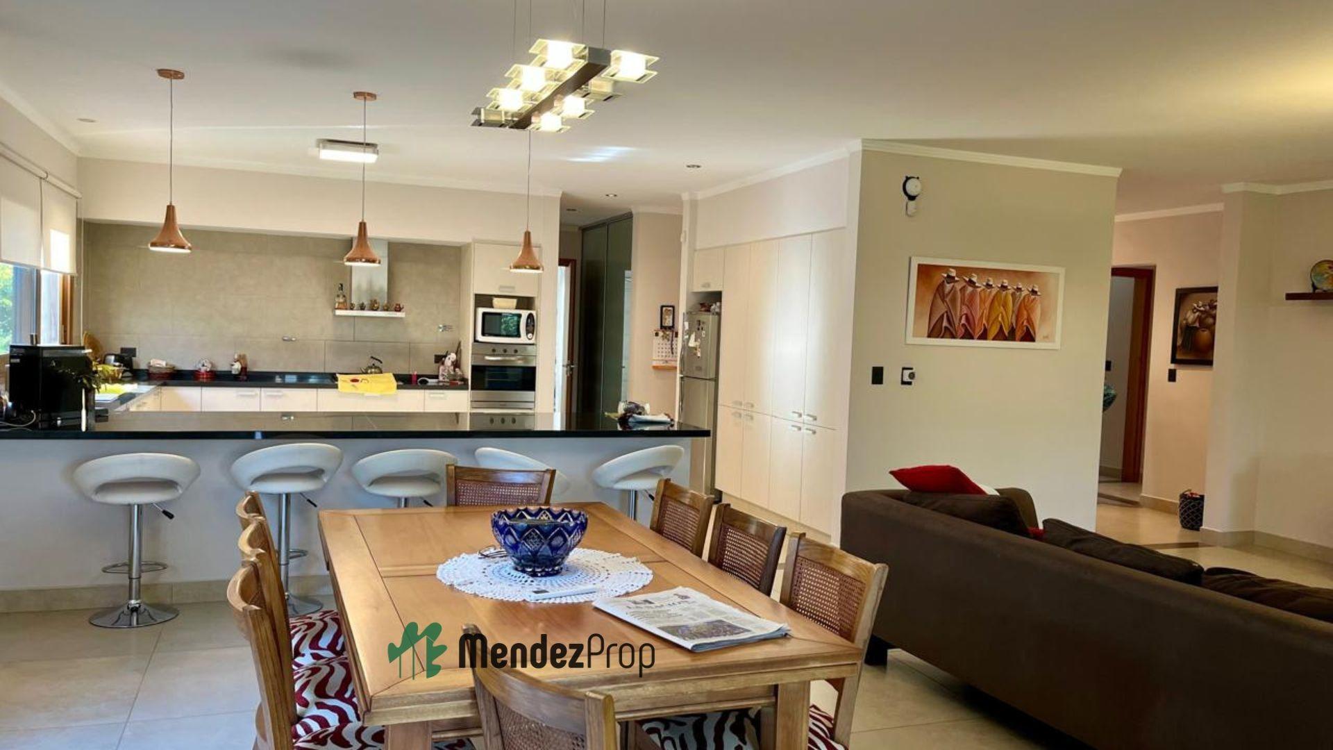 CASA EN VENTA EN EL REBENQUE