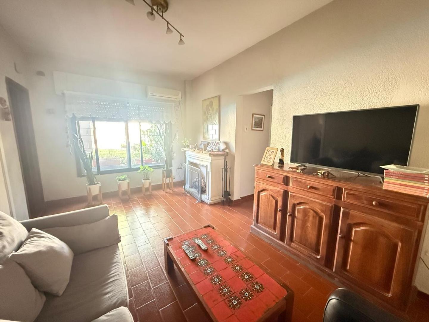 Depto Tipo Casa en Venta 35 años