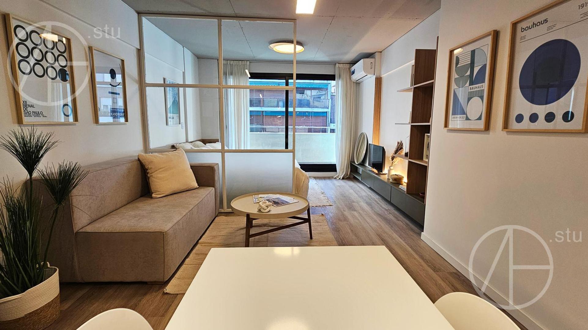 Luis Maria Campos al 1300