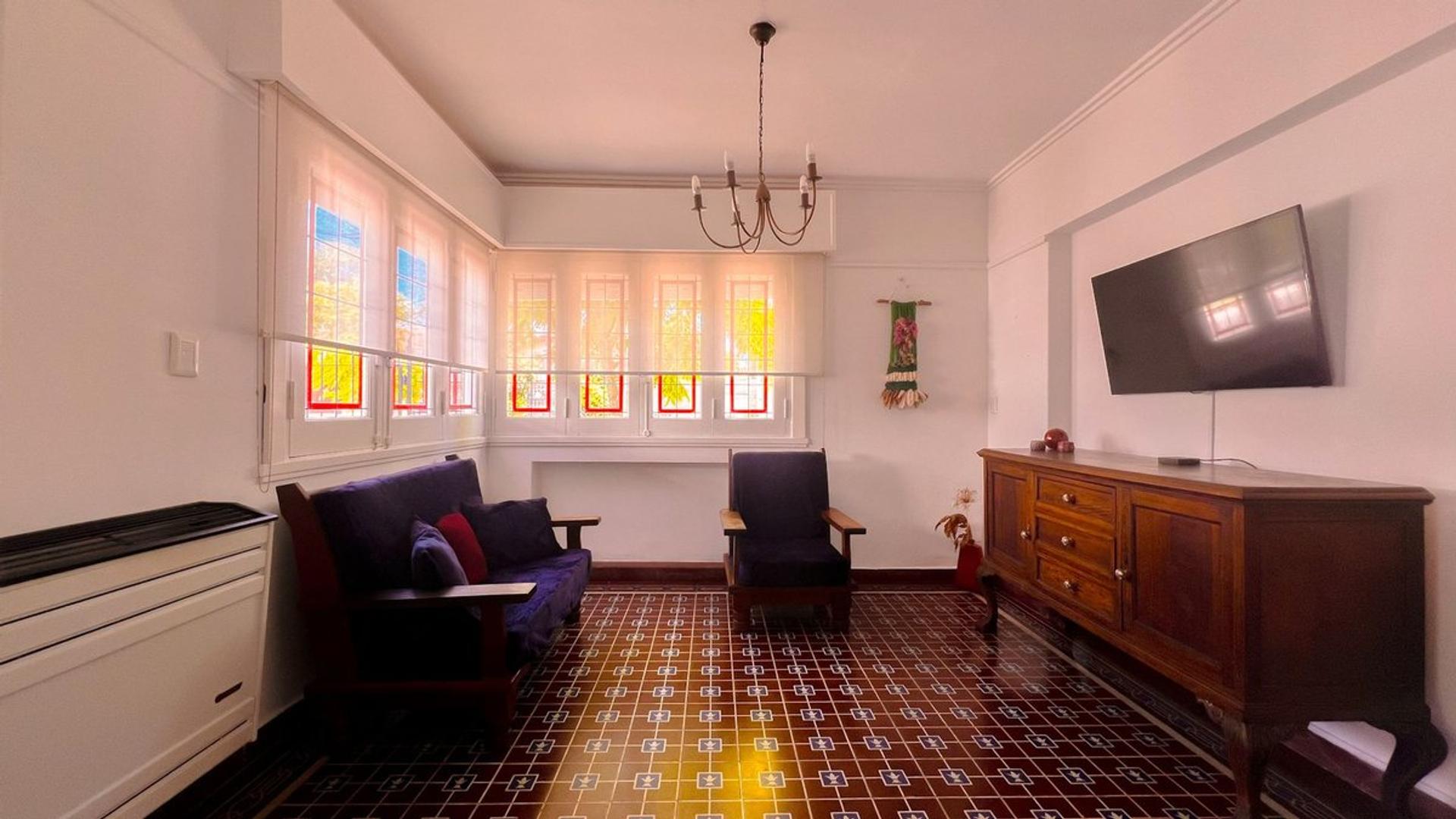 Depto Tipo Casa en Alquiler en La Perla Norte, USD 140