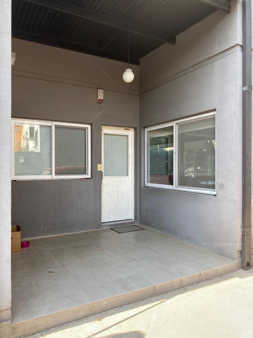 Casa en Venta en Los Robles del Monarca, USD 300.000