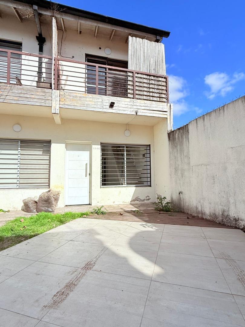 DUPLEX EN AMBITO CERRADO - APTO A CREDITO