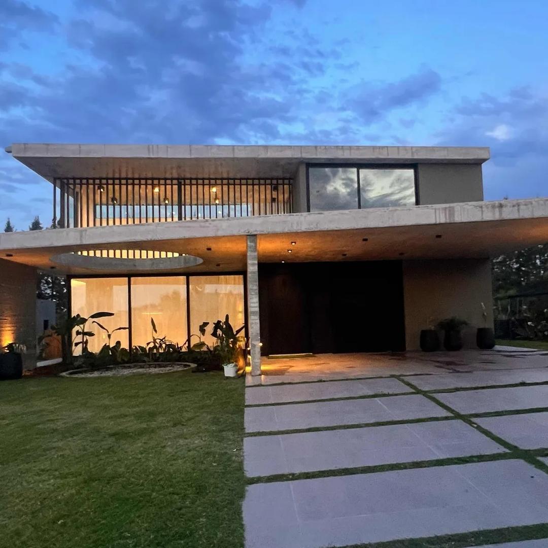 Casa En Barrio Cerrado Terralagos