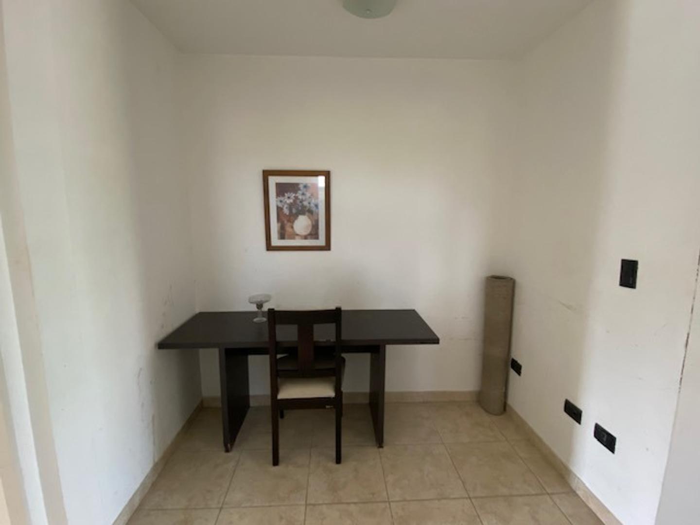 Departamento en Venta en Campana, USD 75.000