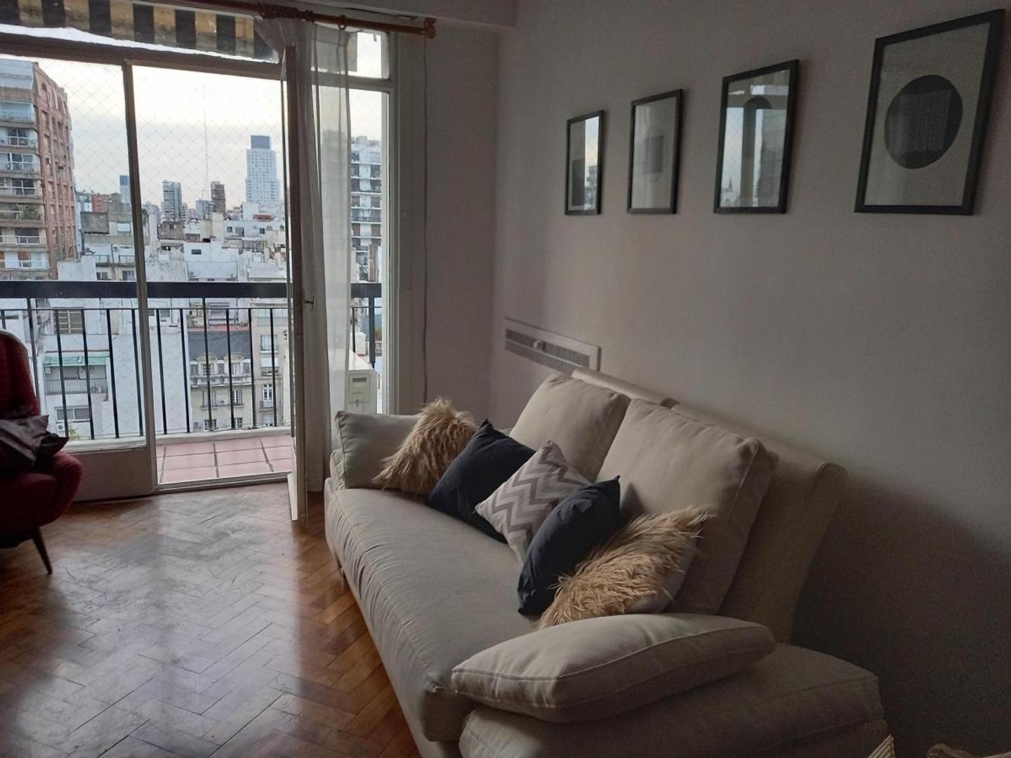 Av. Cnel. Díaz 1800