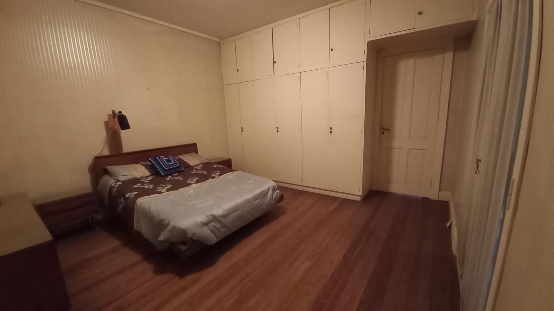 Casa 2 ambientes con 2 baños