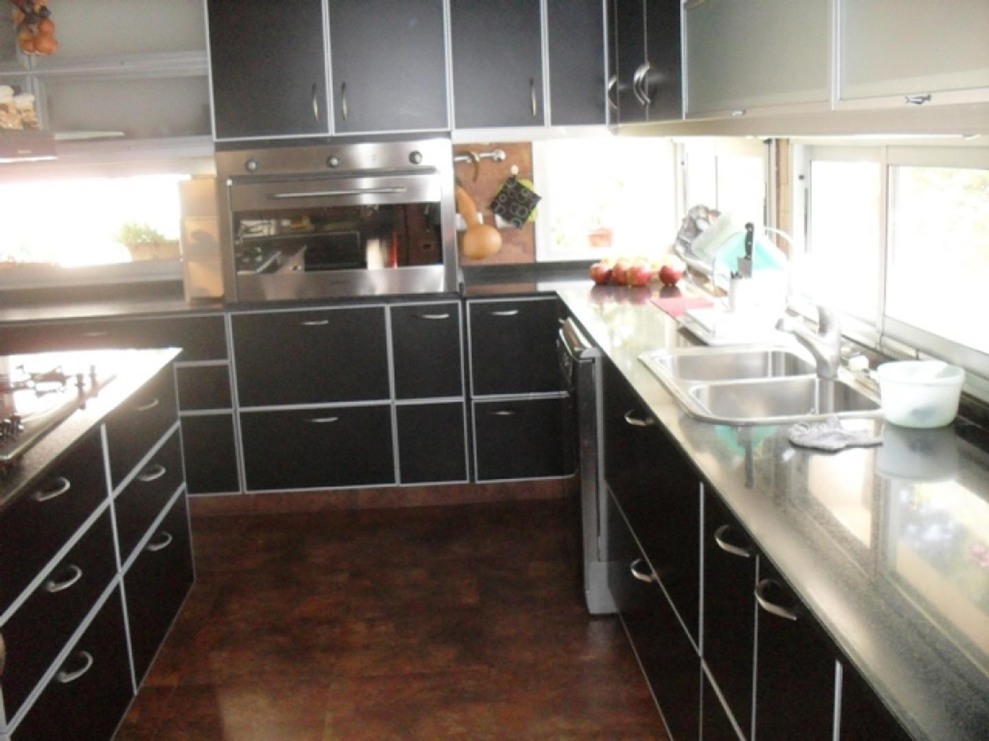 Casa en Venta en Barrio Parque Leloir, USD 900.000