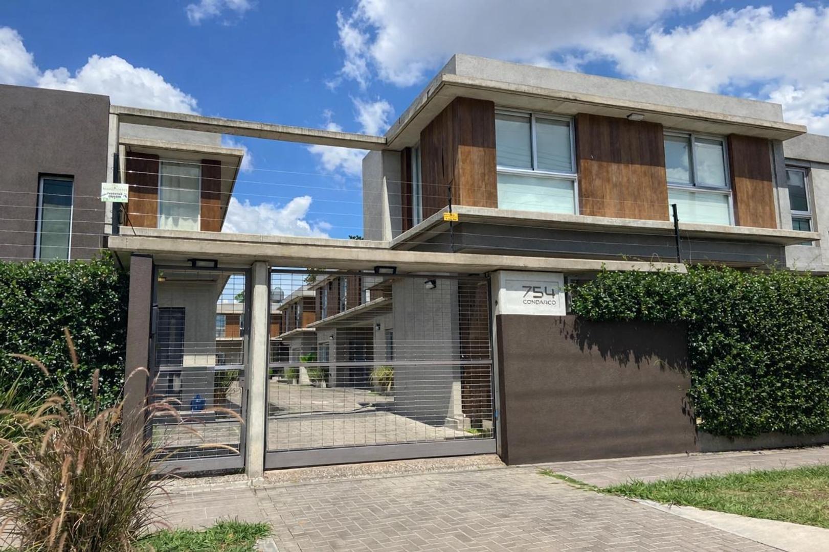 Casa 4 ambientes Ituzaingó Norte