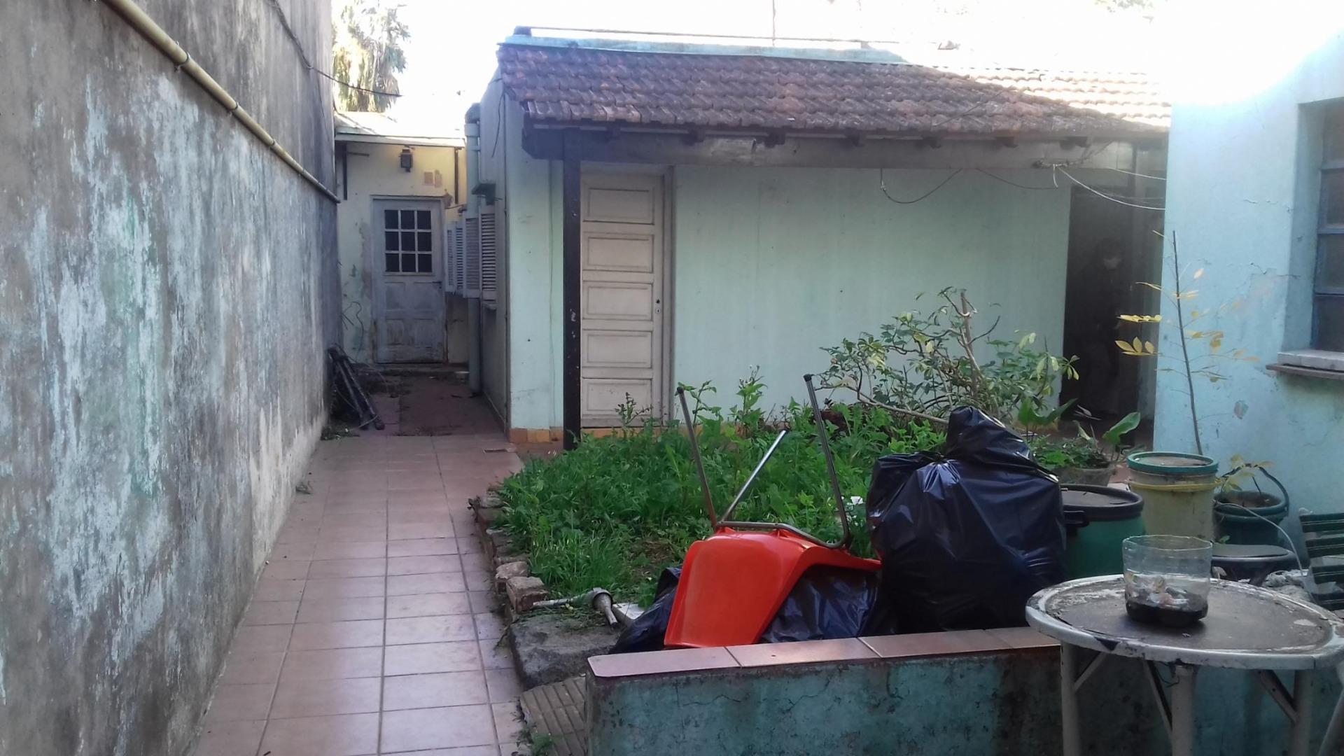 4 VIVIENDAS + LOCAL a refaccionar - VILLA BALLESTER