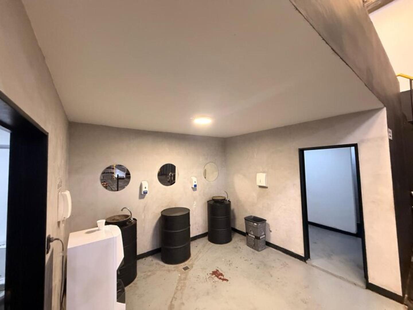 San Martín 1500 - Galpón con Local y Oficinas en Villa Gobernador Gálvez - 650 m2 - Venta