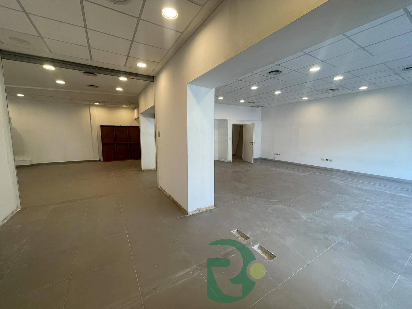 VENTA LOCAL Y DPTO 2 AMB CON COCHERA MORENO NORTE