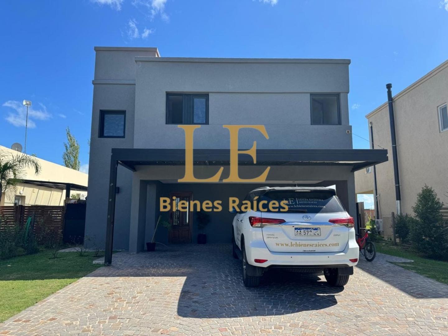 Casa en Venta en Vila Marina, USD 290.000