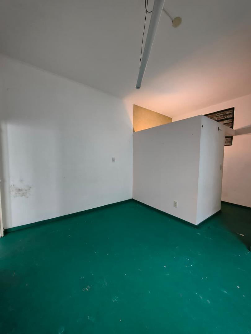 Depto Tipo Casa en Alquiler en Moron, $ 350.000