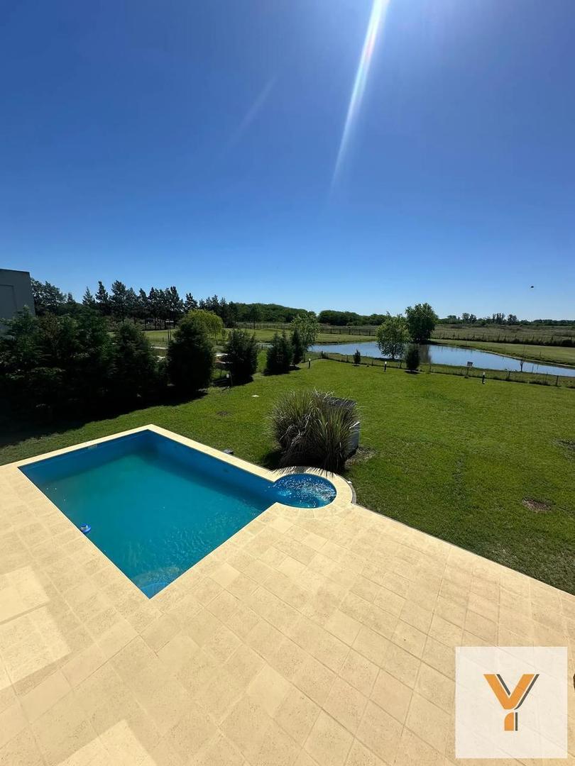 Casa en Venta en Las Cañuelas Club de Campo, USD 360.000
