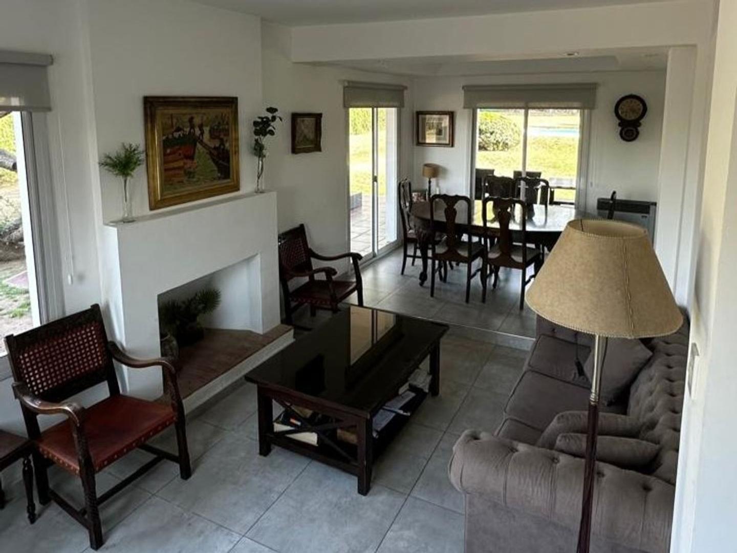 VENTA CASA LA HERRADURA 4 DORM PILETA