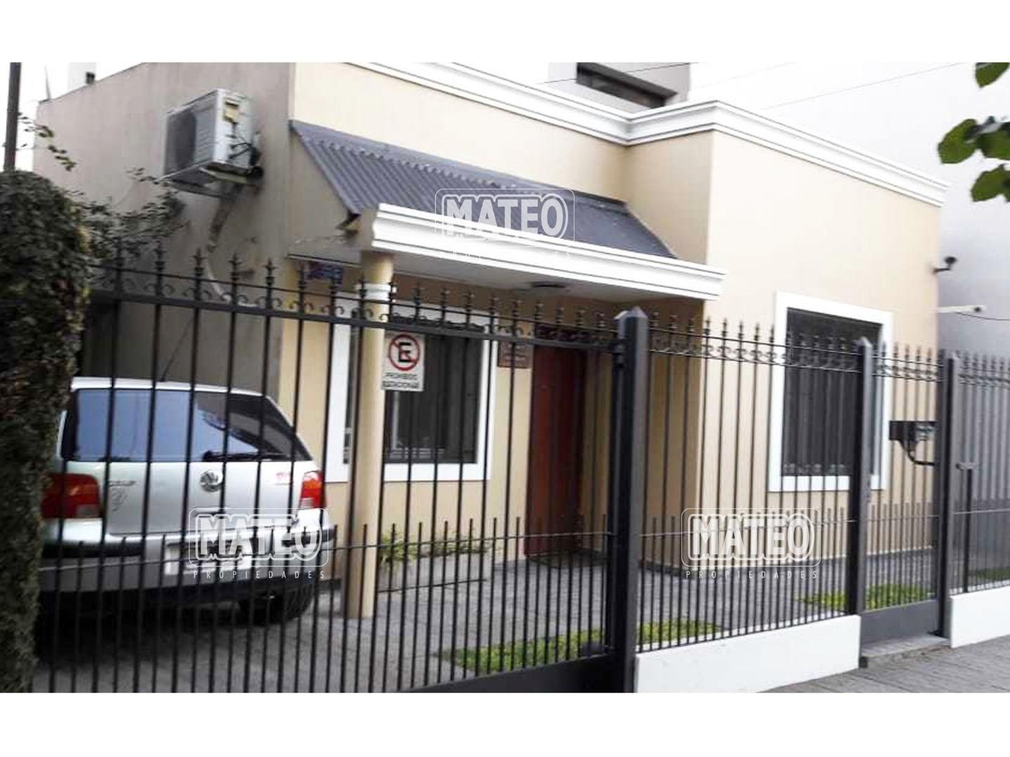 Excelente Ubicación en el Centro de Moreno, Lado Norte.