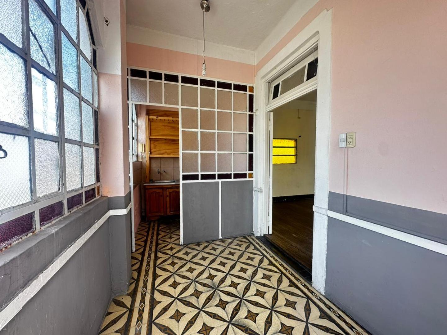 ALQUILER PH 2 AMB 30 M2 VALENTIN ALSINA