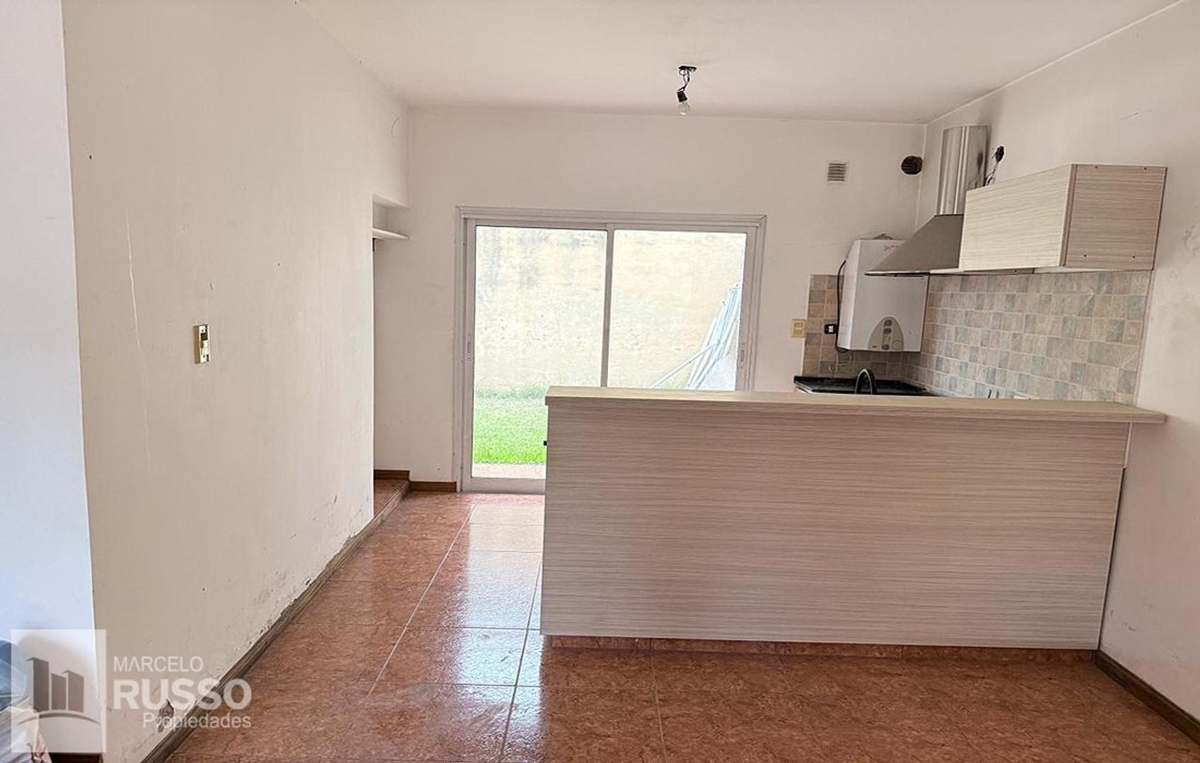 Depto Tipo Casa en Venta en Hurlingham, USD 150.000