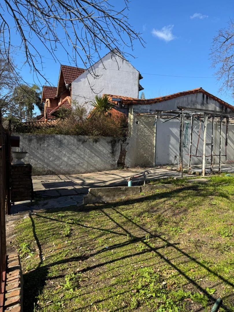 Terreno en Venta en Castelar, USD 95.000