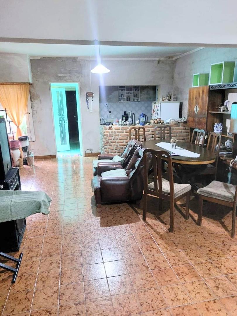 OPORTUNIDAD CASA A RECICLAR