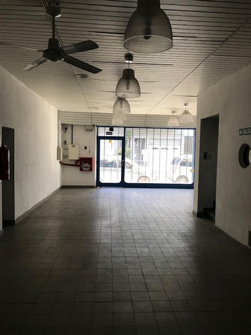 Galpon en Venta en Caballito, USD 650.000