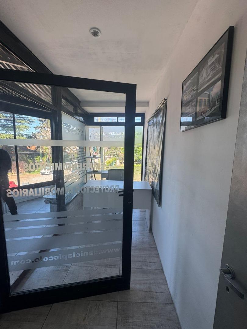 Oficina en Alquiler en Hurlingham, $ 400.000