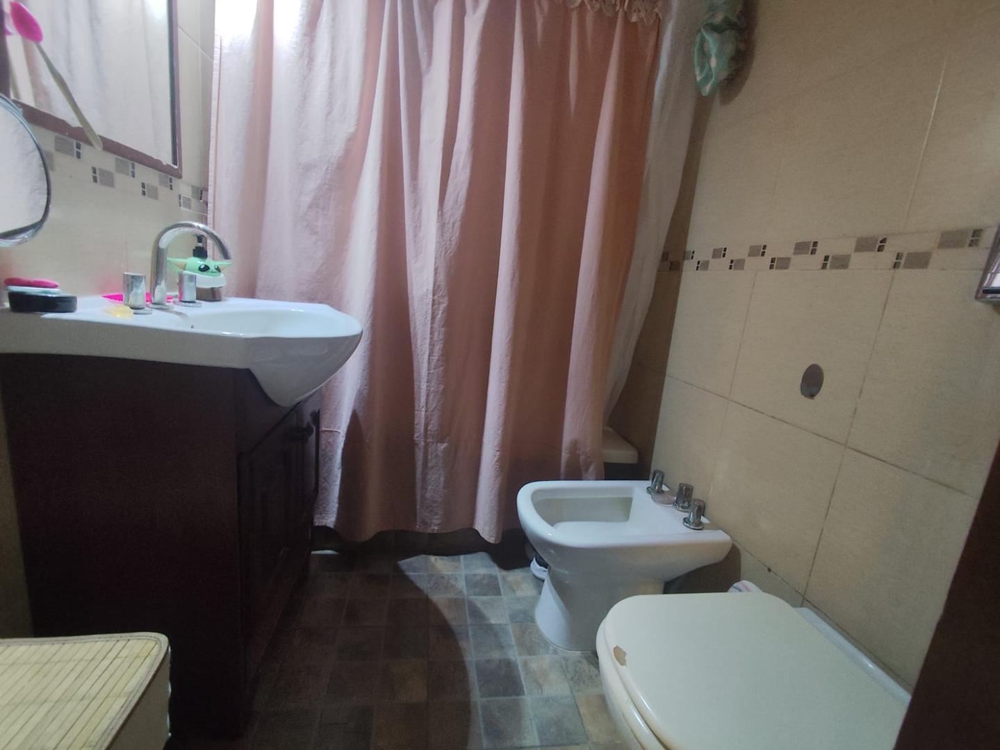 Depto Tipo Casa en Venta 40 años