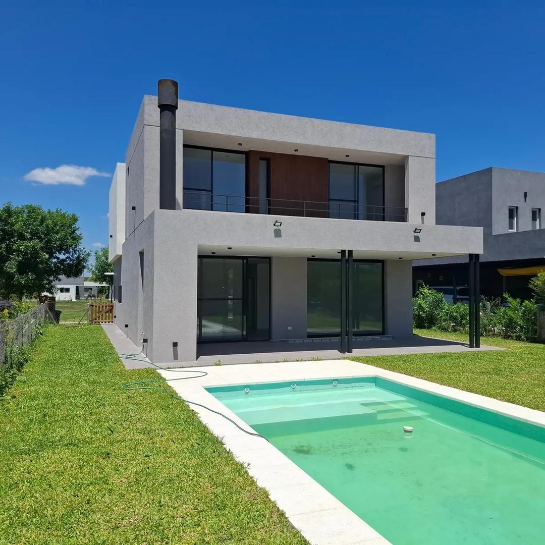 Casa en Alquiler de 3 dormitorios