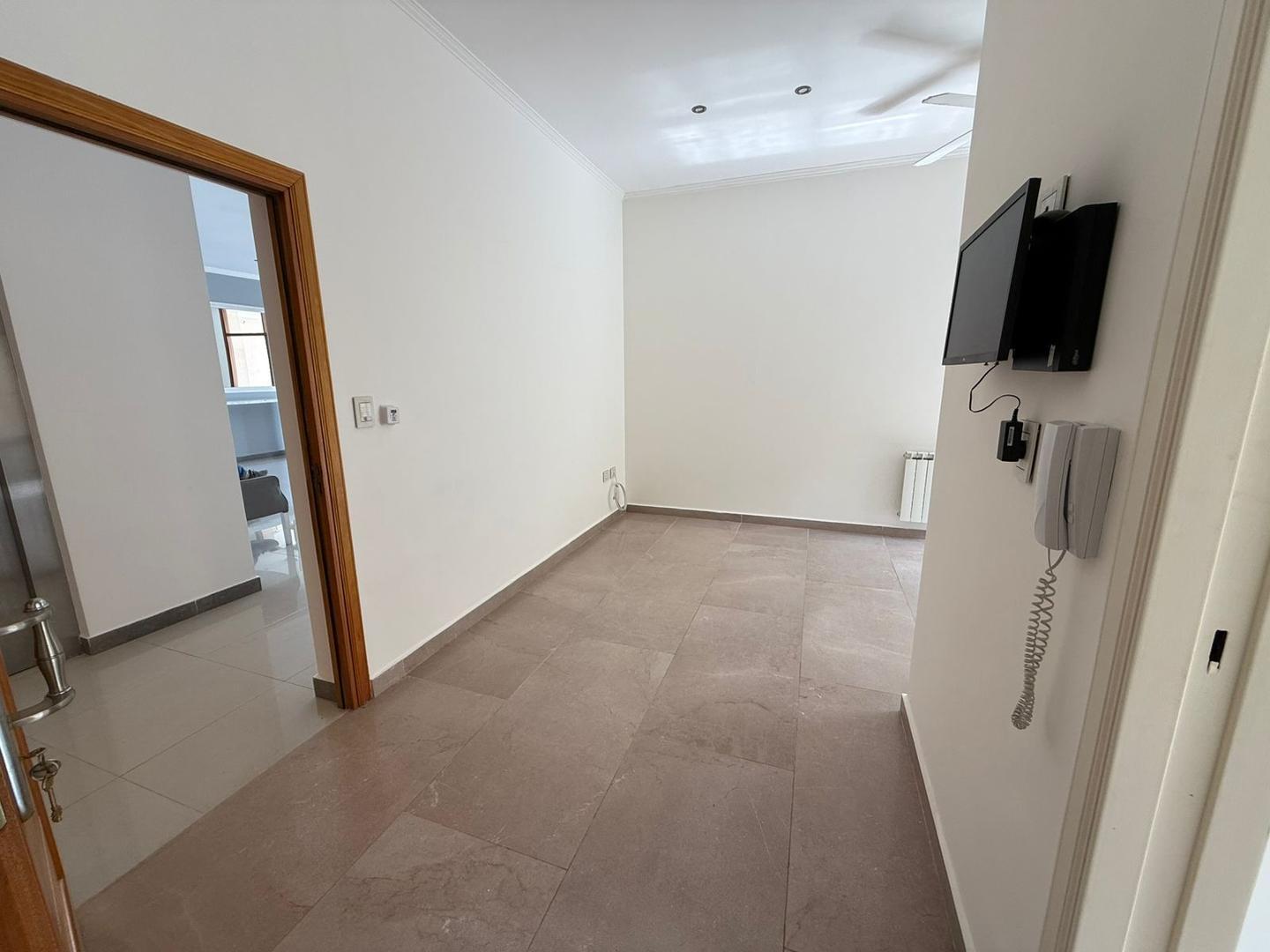 Departamento en Alquiler en Campana, $ 800.000