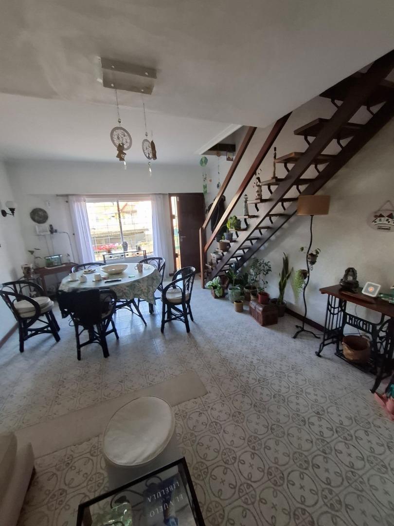 PH - DUPLEX 3 AMB. 74 M2. - LATERAL - PUNTA MOGOTES