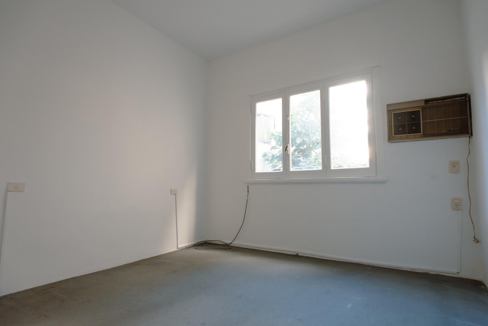 Fray Justo Sta. Maria De Oro 2400, Piso 1