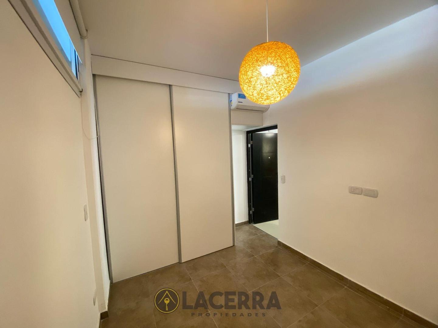 Depto Tipo Casa en Venta en Jose Leon Suarez, USD 75.000