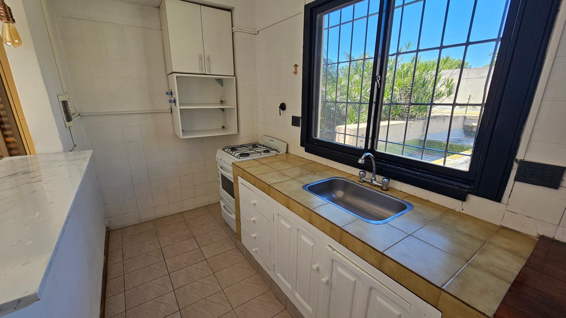 Departamento en Alquiler en Castelar Norte, $ 650.000