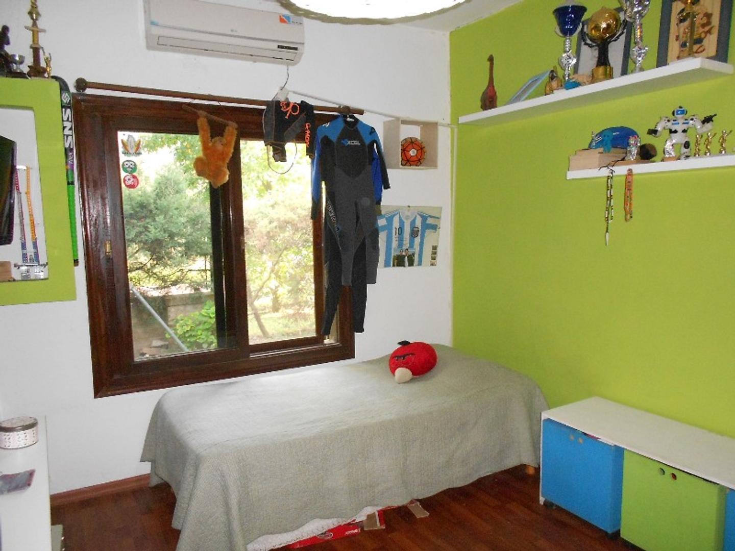 Casa 4 ambientes con 3 baños