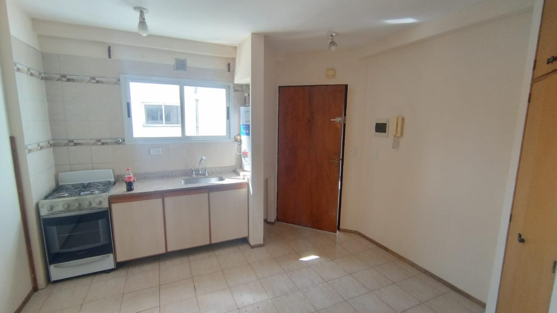 DEPARTAMENTO 2 AMBIENTES :: EXCELENTE UBICACION :: CONSULTE