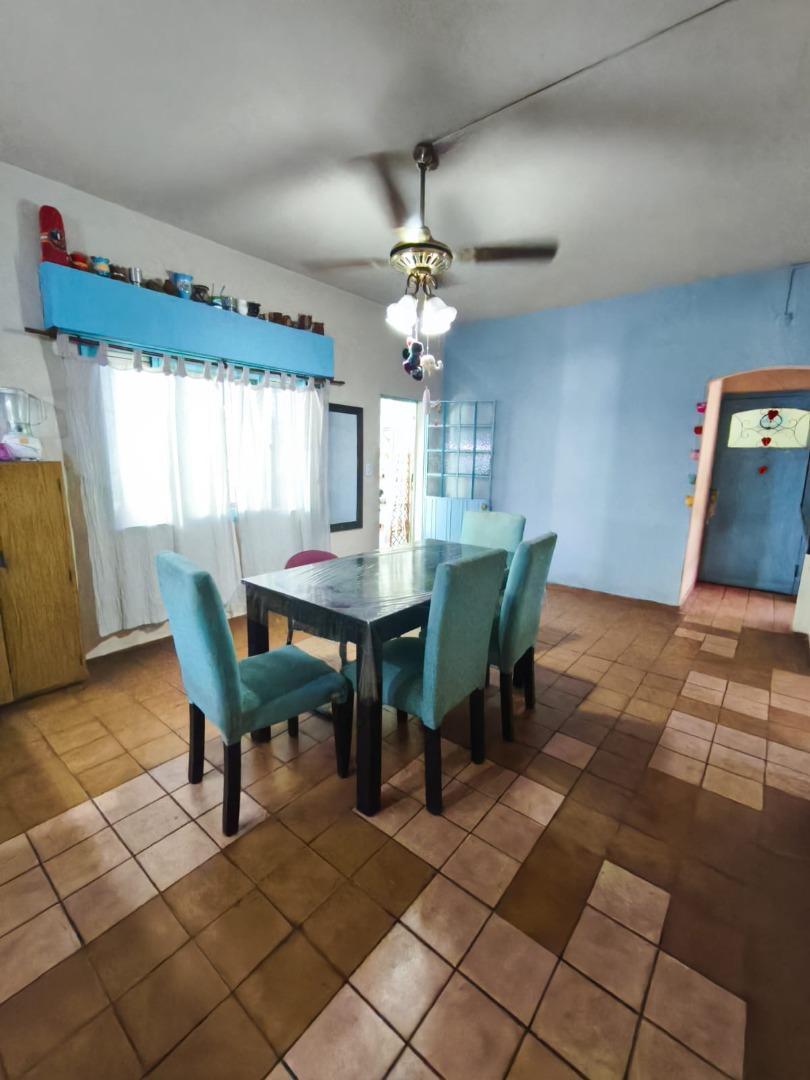 Se VENDE PH en planta alta de 3 ambientes