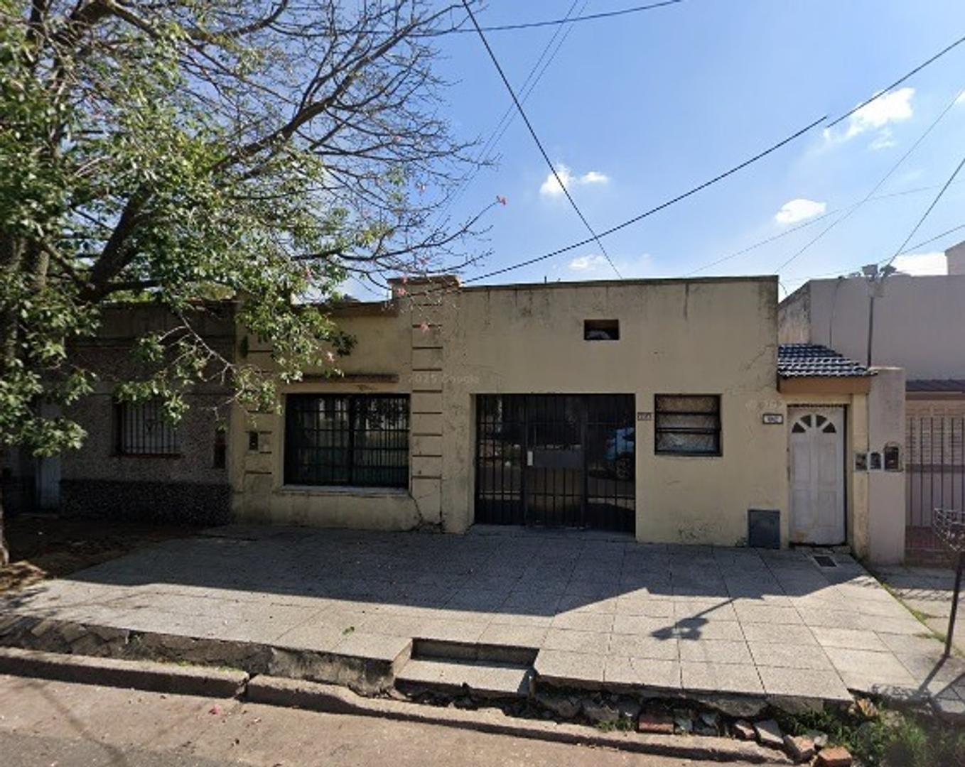 VENTA CASA A REFACCIONAR RAMOS MEJIA