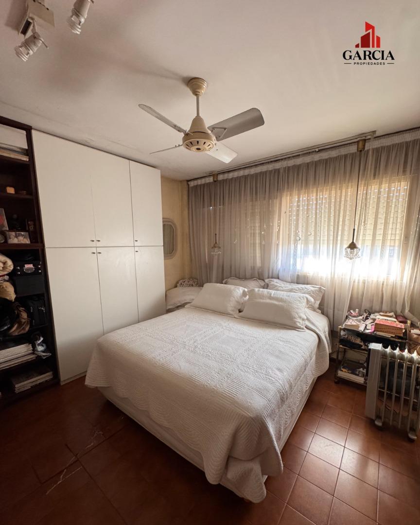 VENDE DEPARTAMENTO 3 DORMITORIOS CON COCHERA CUBIERTA