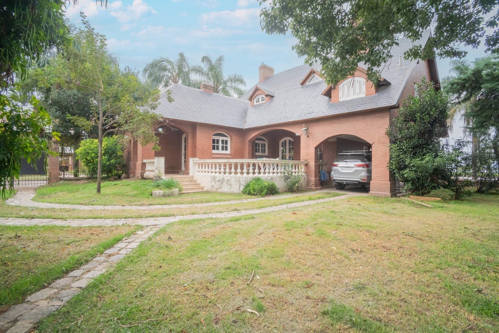 Av. Alte. Brown 6587