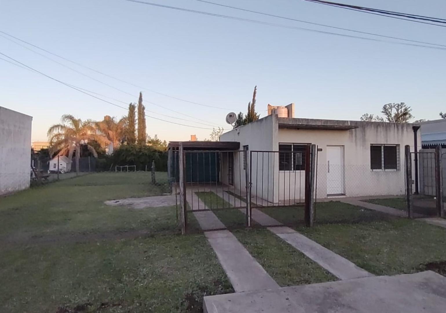 Casa de 2 Dormitorios en Funes City