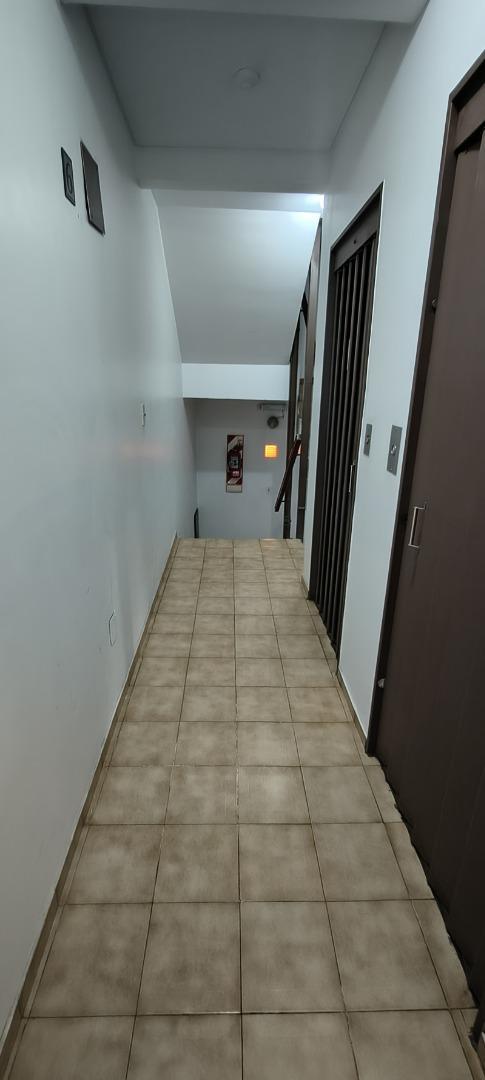 Departamento en Venta en Área Centro Oeste, USD 190.000